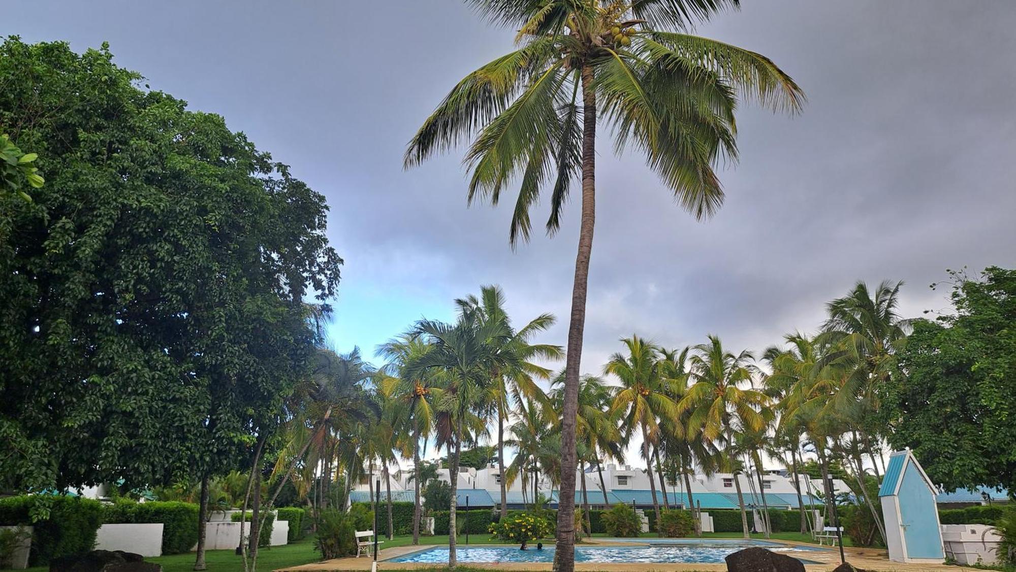 Peaceful And Private Villa Grand Bay Ngoại thất bức ảnh