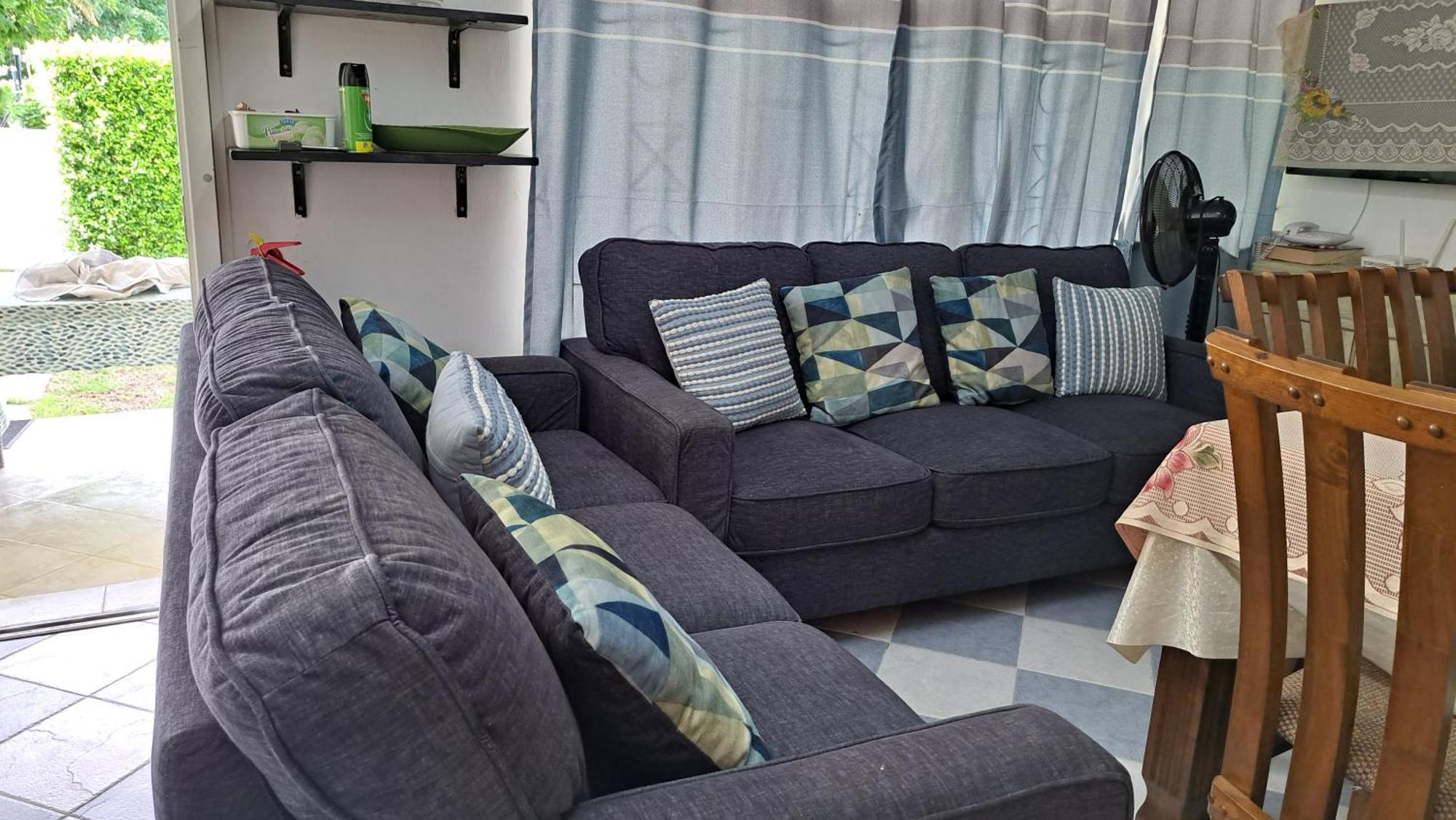 Peaceful And Private Villa Grand Bay Ngoại thất bức ảnh
